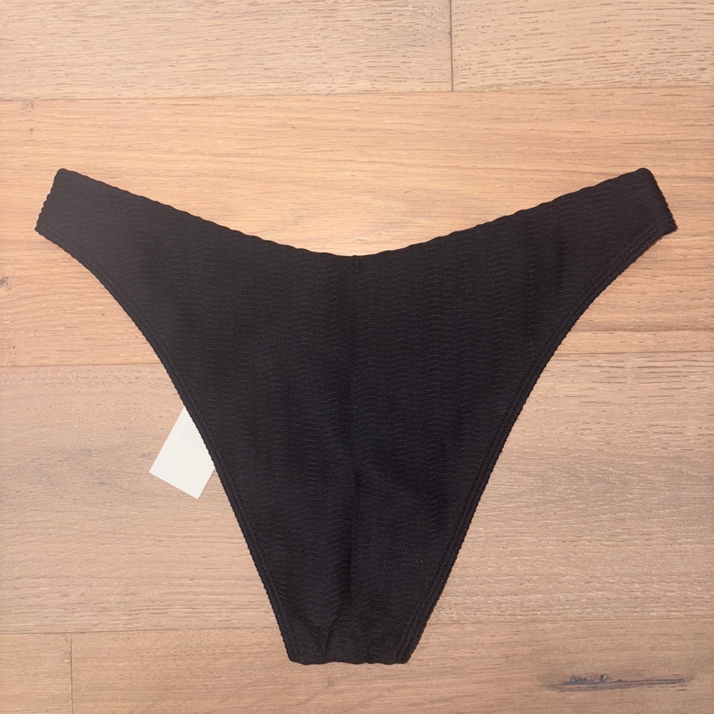 Abercrombie & Fitch Black Hardware High-Leg Cheeky Bikini Bottoms - Picture 4 of 6